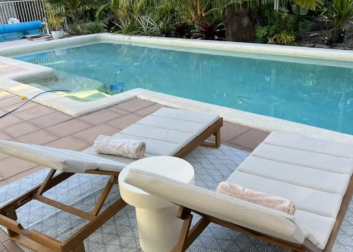 Central hotel: Rainforest Studio With Pool